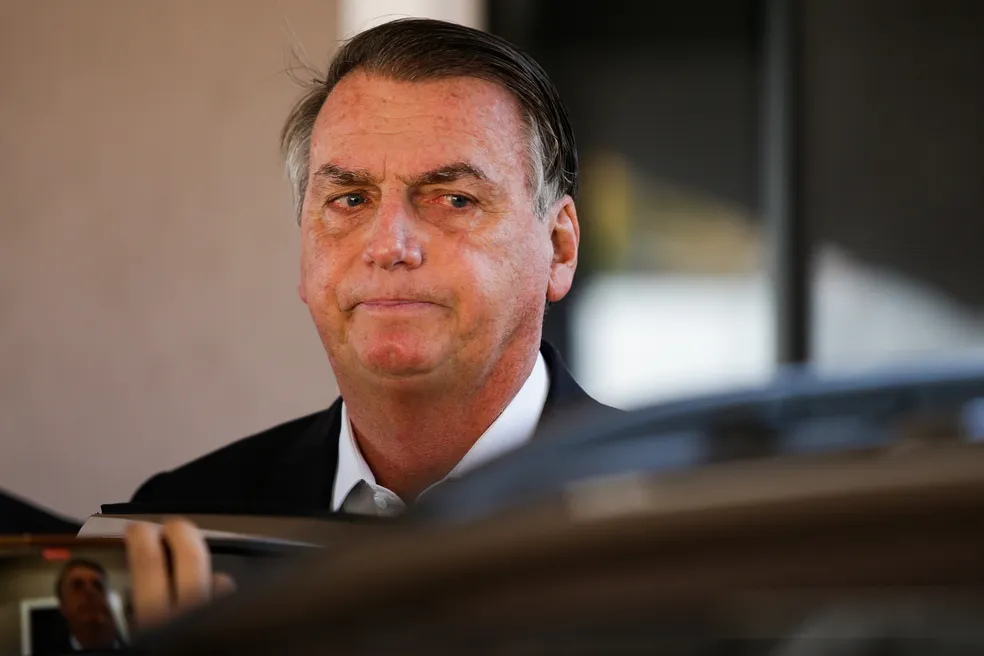 TSE condena Bolsonaro e o declara inelegível por oito anos￼