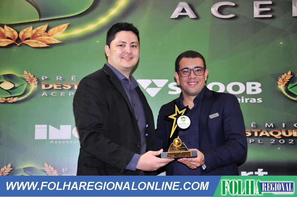 Dr. Anésio Ruiz Neto recebe prêmio de qualidade profissional do ano