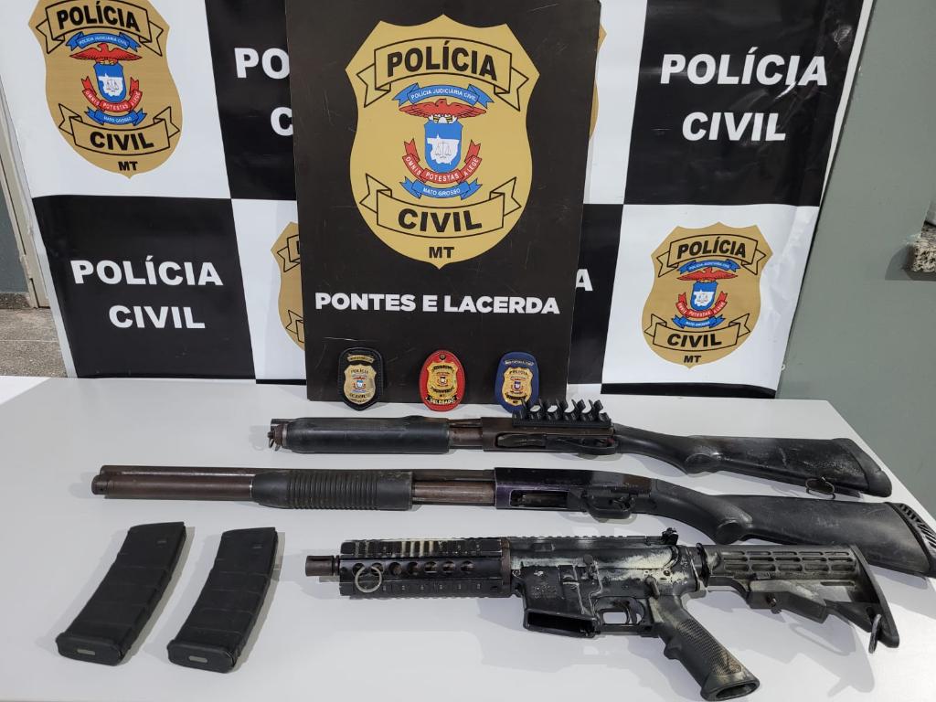 Polícia Civil apreende três armas de fogo enterradas na casa de integrante de facção criminosa em Vila Bela