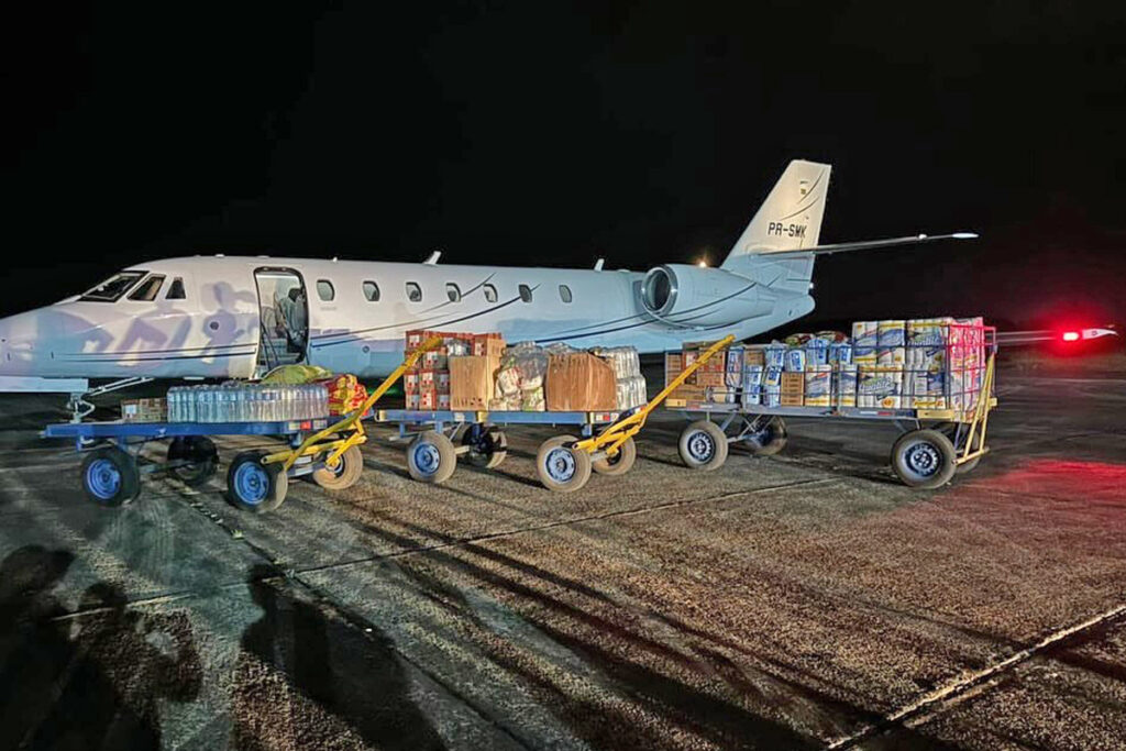 Neymar envia avião com doações a vítimas de temporal no Rio Grande do Sul