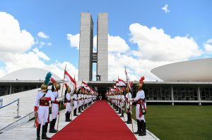 Presidente e governadores eleitos tomam posse em novas datas em 2027  Fonte: Agência Senado